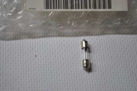 964155P110 Nissan Лампочка