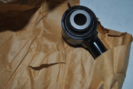 55618JD00A Nissan Тяга стабілізатора заднього права