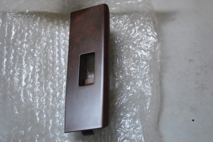 80960EB680 Nissan Накладка  подлокотника