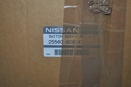 25560BC61K Nissan Блок переключателей подрулевых