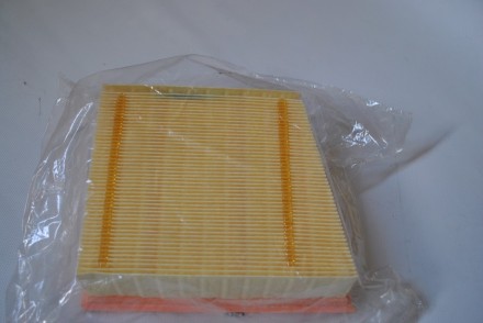 1803059 Ford Фільтр повітряний &quot;Fiesta 2008-&quot;