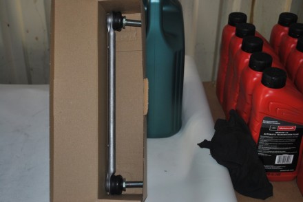 546186UA0A Nissan Тяга стабілізатора передня права