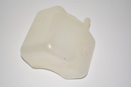 21214131101400 АвтоВАЗ Бачок розширювальний 21214-1311014-00 ВАЗ