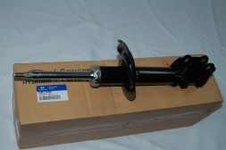 Амортизатор передній правий 54661-3X250 Hyundai Elantra