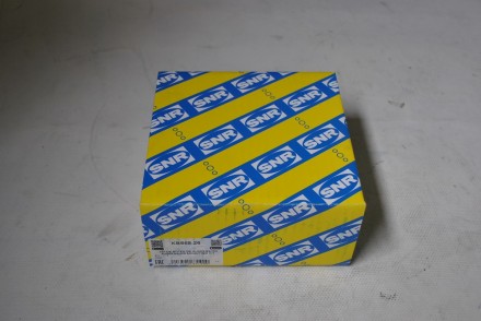 KB66826 SNR Подушка опорна з підшипником в зборі ліва