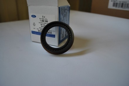 1490305 Ford Сальник піввісі VMT6 &quot;Transit 2007-&quot;