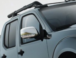 Крышка зеркала   D40/R51 хром LH 963744X07E Nissan