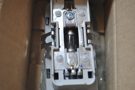 264604EA0A Nissan Ліхтар підсвітки салону задній правий