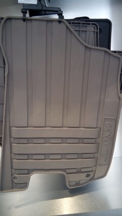 KE7481L189 Nissan Килимки гумові чорні Z62 (QX80) KE7481L189 Nissan