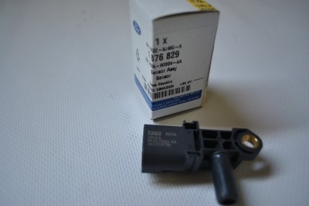 1876829 Ford Датчик