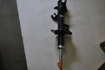 E4302EM01A Nissan Амортизатор передній правий