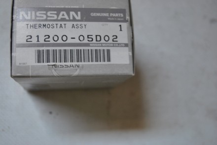 2120005D02 Nissan Термостат