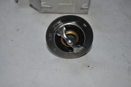 2120005D12 Nissan Термостат