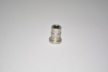 21100370163400 АвтоВАЗ Втулка кронштейна генератора 21100-3701634-00 ВАЗ