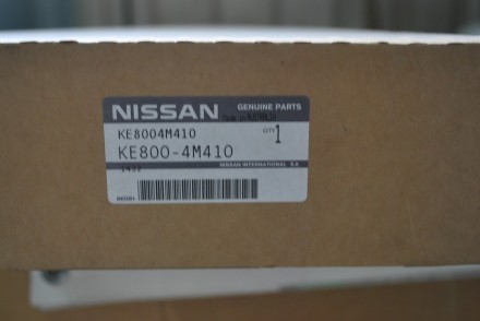 KE8004M410 Nissan Вітровики вікон B17R