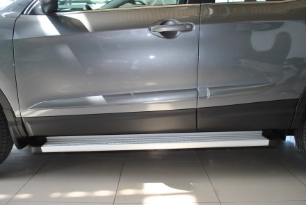 KE7604E52H Nissan Бічні молдинги порогів дверей J11 чорні (Z11) KE7604E52B Nissan