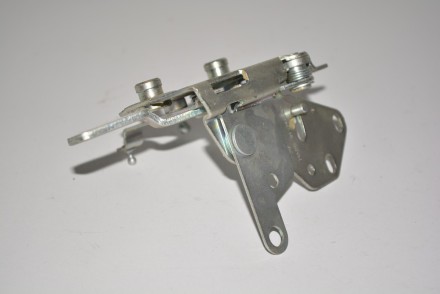 21080610501210 АвтоВАЗ Замок внутрішній правих дверей 21080-6105012-10 ВАЗ