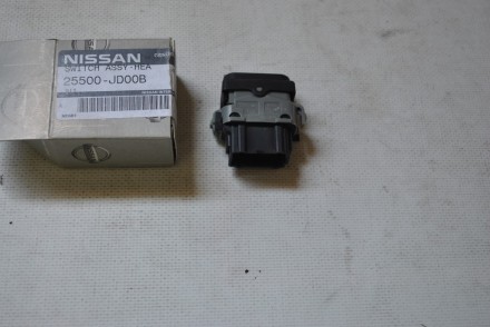 25500JD00B Nissan Кнопка  обогрева