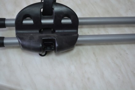 KE73880100 Nissan Тримач велосипеда на поперечини