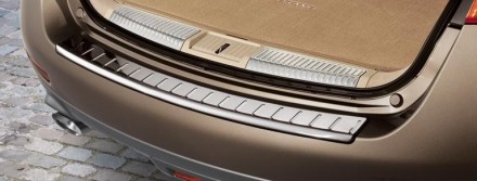 999T6CV0JP Nissan Накладка заднего бампера нерж. 999T6CV0JP Nissan