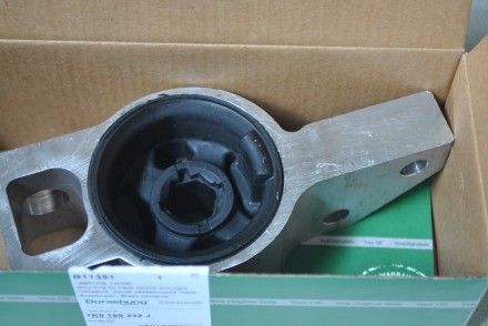 B11351 Borsehung Сайленблок переднього важеля
