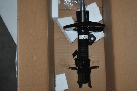 E43034FA0A Nissan Амортизатор передній лівий