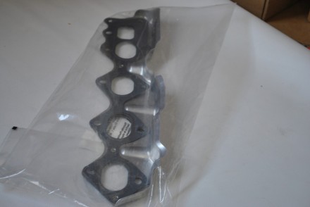 2216117 Ford Прокладка випускного колектора 2.0L EcoBlue &quot;Transit 2016-&quot;