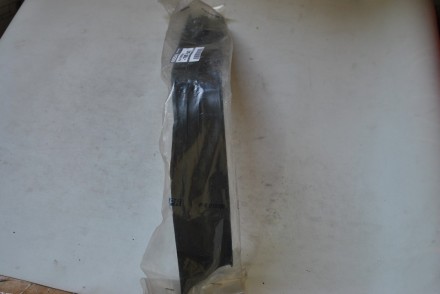 769B7EB402 Nissan Накладка  порога