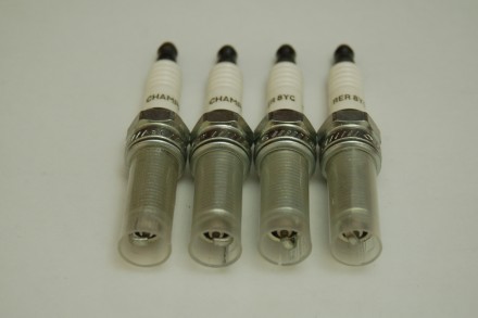 1882709080 Hyundai/Kia Свічка запалювання 18827-09080 Mobis