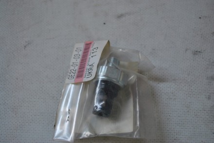 252408996E Nissan Датчик тиску оливи