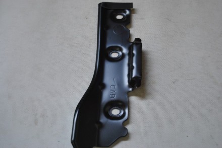 91319JD05A Nissan Кронштейн  рамки  люка