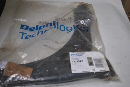 TC3025 Delphi Важіль підвіски правий
