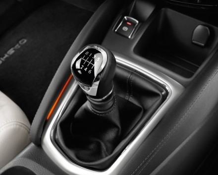 328654EA0A Nissan Накладка на ручку переключения передач - кожа (T32) 328654EA0A Nissan