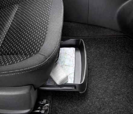 KE871BR010 Nissan Ящик под сидение J10/JJ10 KE871BR010 Nissan