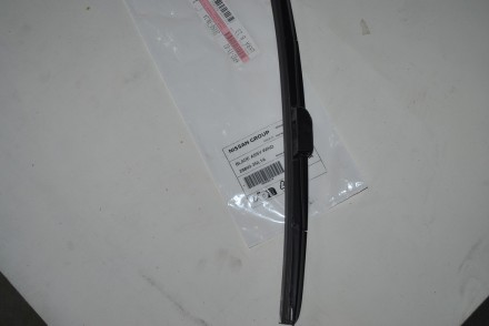 288903NL1A Nissan Щітка склоочисника права
