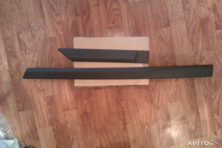 KE7601KA20 Nissan Молдинги дверей чорні F15 KE7601KA20 Nissan