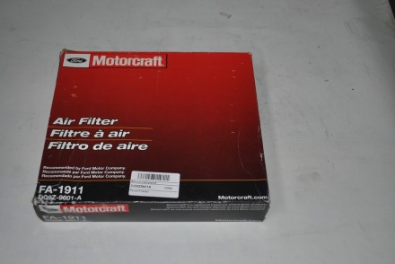 DG9Z9601A MOTORCRAFT Фільтр повітряний &quot;Fusion 2.0L 2014-&quot;