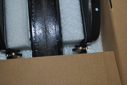 D10605MT2B Nissan Колодки гальмівні передні для ePwr