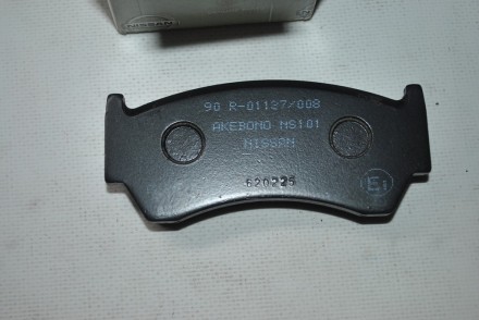 d10601n090 Nissan Колодки гальмівні передні