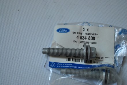 4634838 Ford Болт M8 X 40MM