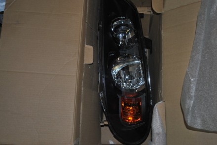 B6010BN67A Nissan К-кт передних фар N16