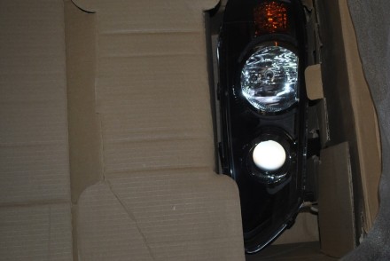 B6010BN67A Nissan К-кт передних фар N16