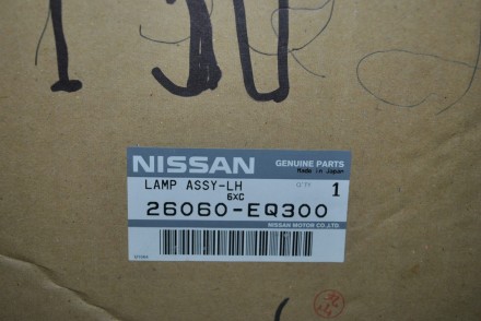 26060EQ300 Nissan Фара в сборі ліва