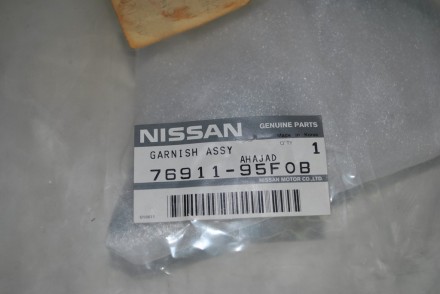 7691195F0B Nissan Накладка  салона