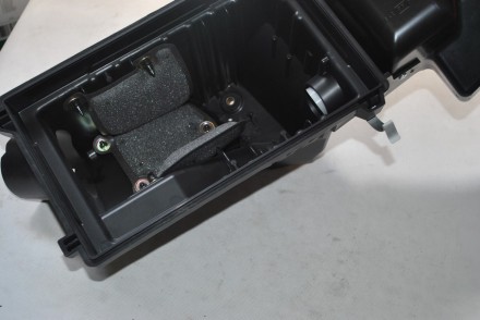 165286N000 Nissan Корпус повітряного фільтра