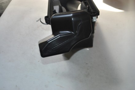 165286N000 Nissan Корпус повітряного фільтра