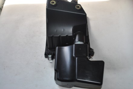 165286N000 Nissan Корпус повітряного фільтра