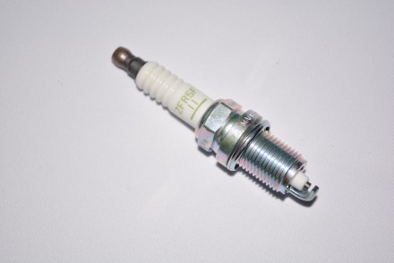 1882911050 Hyundai/Kia Свічка запалювання (ZFR5F) 18829-11050 Hyundai/KIA