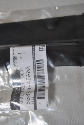 808394EA0A Nissan Ущільнювач двері нижній п/л