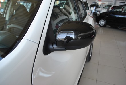 KE9601F000 Nissan Хромированные накладки на зеркала F15 KE9601F000 Nissan